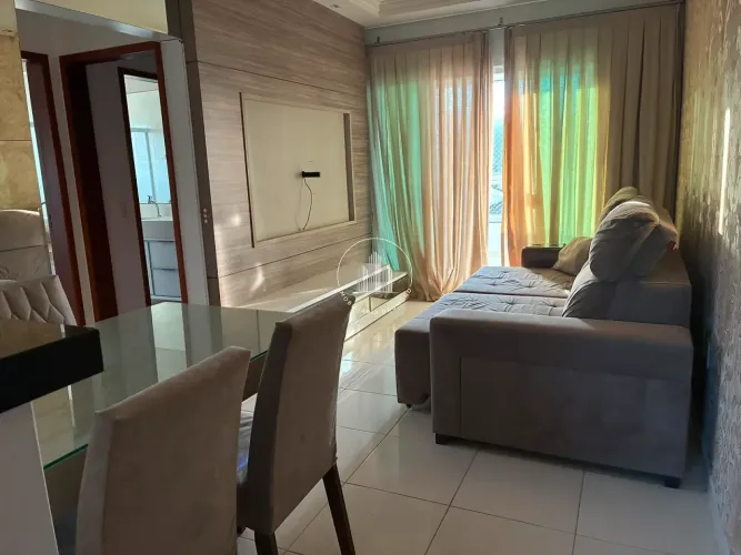 Apartamento 3 Quartos com 1 Suíte e 77m² - Fundos - EST