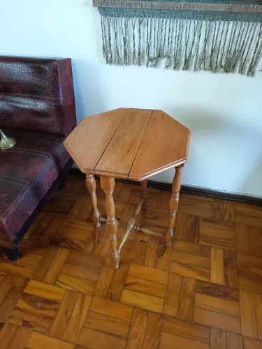 Mesinha sextavada dobrável lateral madeira 