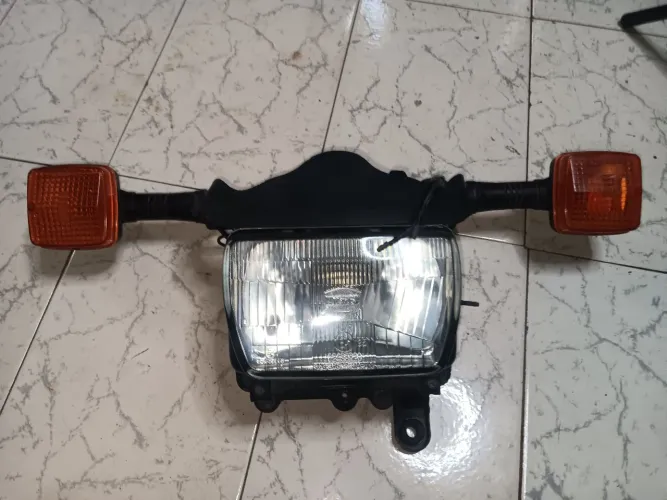 Farol XT 600 COMPLETO