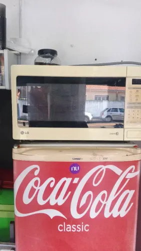 Microondas usado e bom estado.