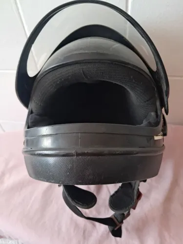 Capacete usado Bom numrro 58