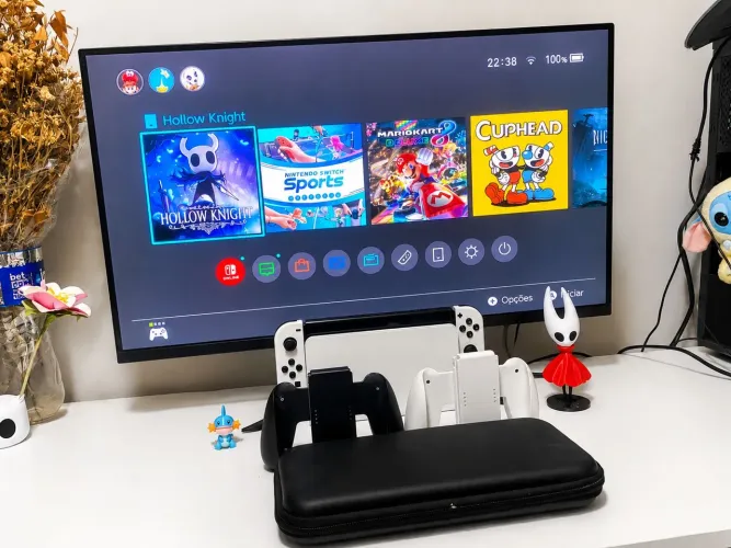 Nintendo Switch Branco 64GB +MicroSd 128GB  + Case + Acessórios