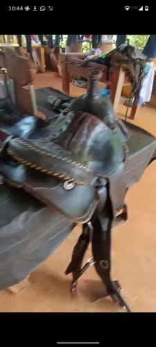 A cela tá top sem detalhes 