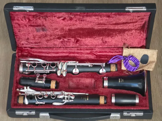 Clarinete Yamaha YCL-350 em Madeira
