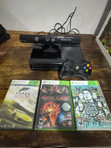 XBOX 360 SUPER SLIM DESBLOQUEADO LT 3.0( ENVIO OLX PAY)