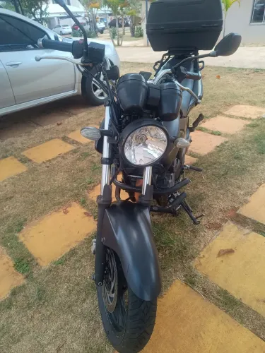 Vendo ou troco por carro de igual valor ou aproximadamente