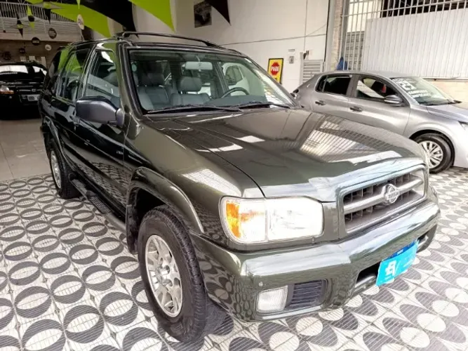 Nissan Pathfinder SE Luxo 3.3 V6 12V 1999