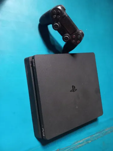 PS4 500 Gb. 