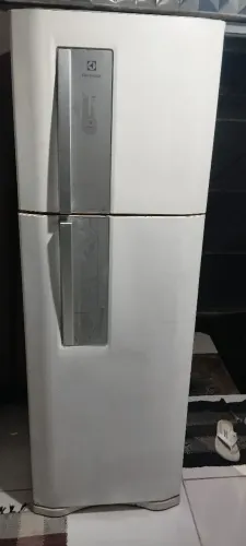 Geladeira , funcionando só o congelador