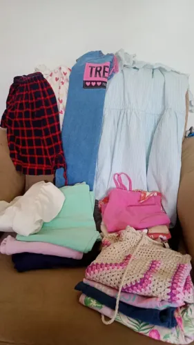 ROUPAS DE MENINA (8 A 10 ANOS)