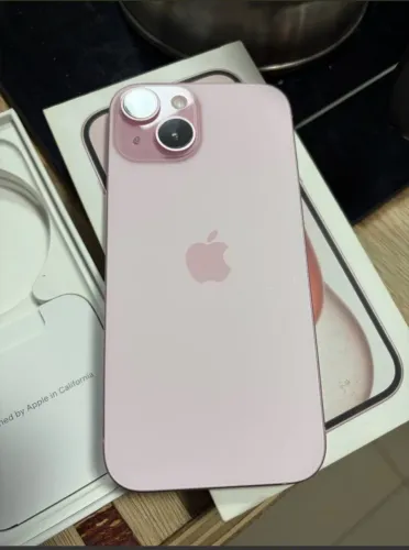 iPhone 15 rosa