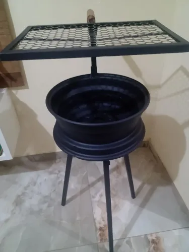 Churrasqueira desmontável