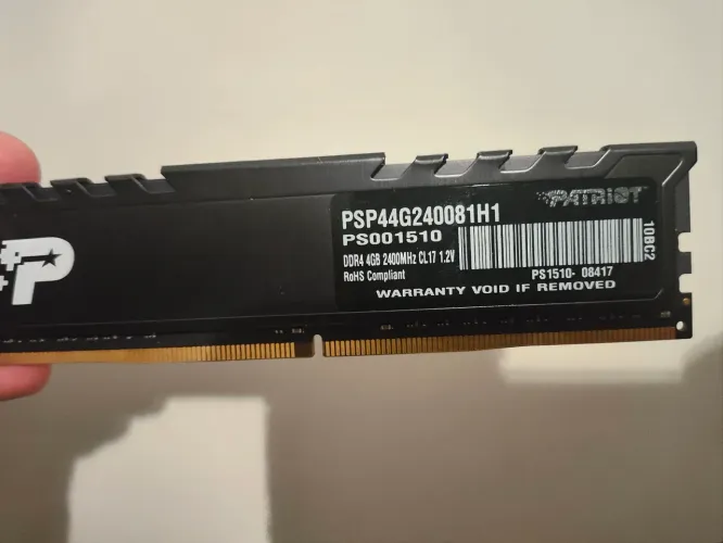 Memória ram 4GB DDR4