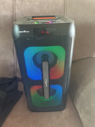 Vendo caixa de som Britânia