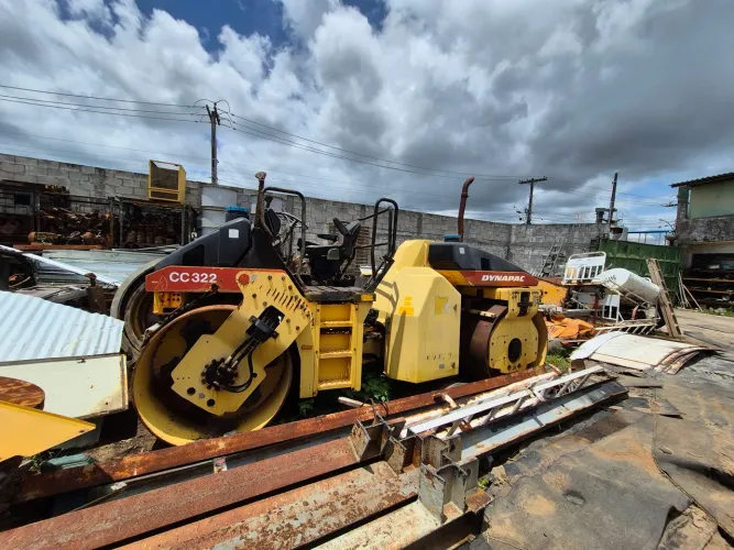 Rolo compactador dynapac cc322