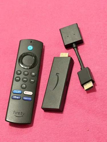 Amazon Fire Stick HD com extensor de conexão