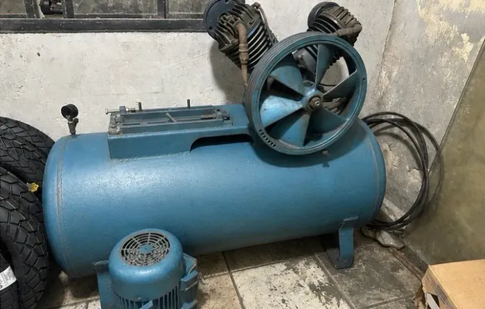Compressor de Ar Dutra 40 Pés Industrial - Alta Vazão com motor elétrico queimado