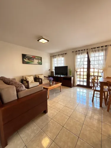 VENDO OU TROCO CASA EM GRAVATÁ COM 4 QUARTOS E LAZER COMPLETO