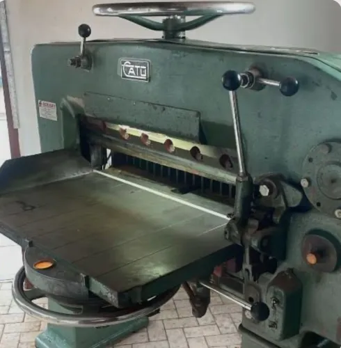 Guilhotina Semi Automática Catu S80