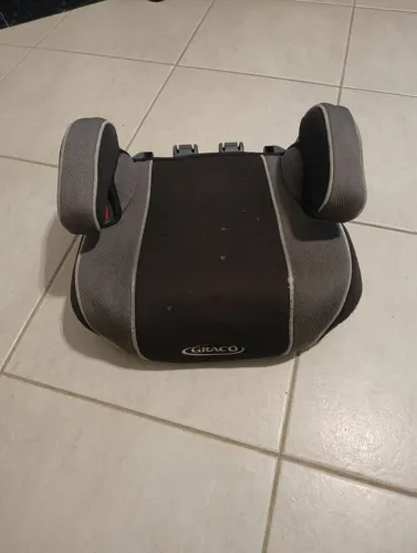 Acento infantil para carro