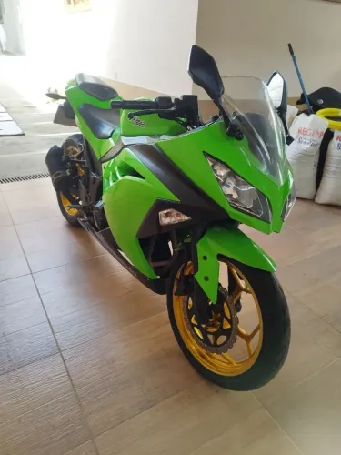 KAWASAKI NINJA 300 TROCO POR CARRO DO MESMO VALOR 