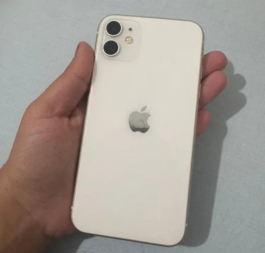 iPhone 11 64 GB