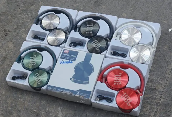 Fone de ouvido JBL tune 950B - ENTREGA A DOMICÍLIO 