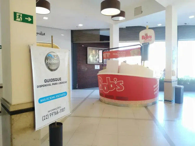 Ponto para stand no Centro de Rio das Ostras-RJ, aluguel isento de despesas com condomínio
