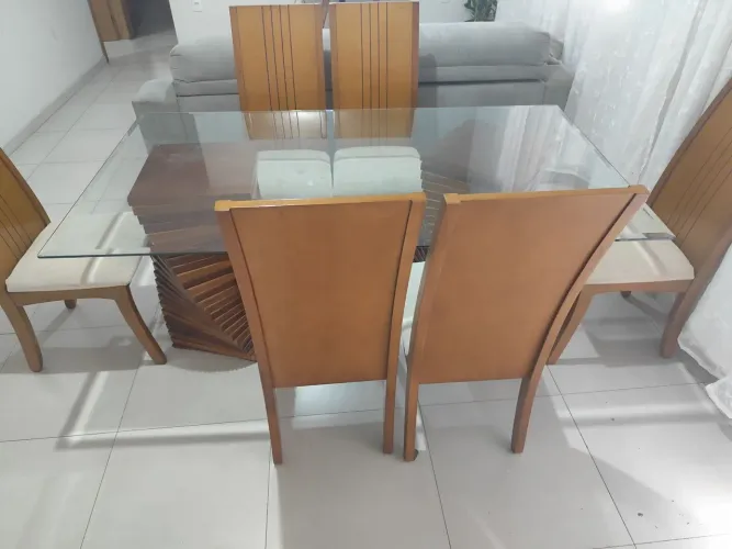 Mesa de Jantar madeira maciça