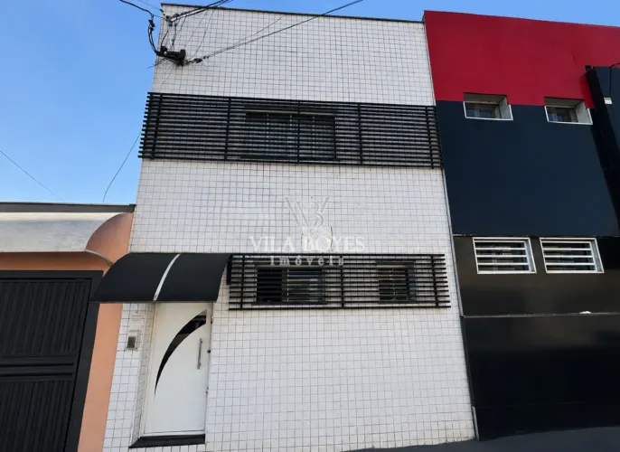 SALA PARA LOCAÇÃO EM CONJUNTO COMERCIAL SITUADO EM RUA DE INTENSO FLUXO - PIRACICABA/SP