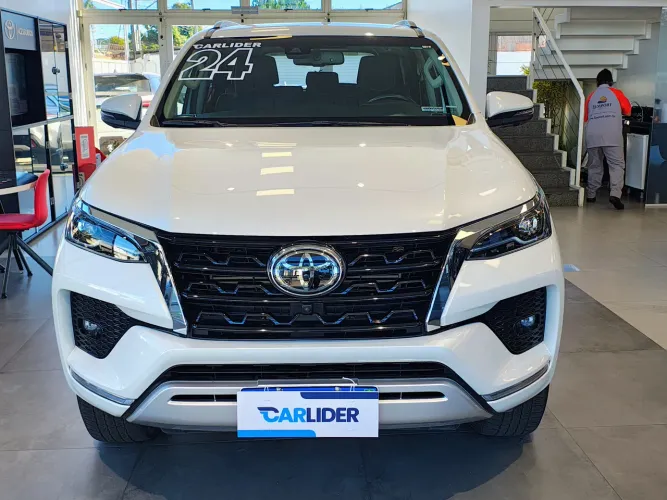 Toyota Hilux SW4 4X4 2.8 Diesel 2024