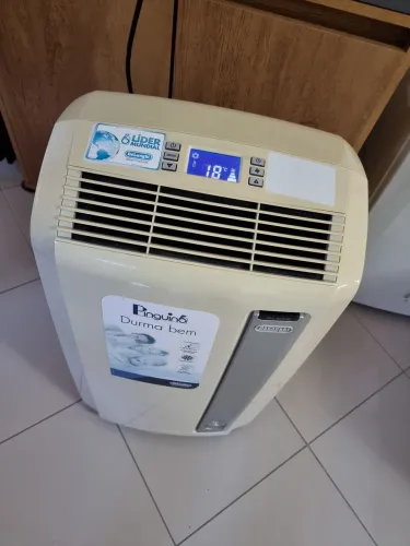 Ar-condicionado portátil DeLonghi<br>Pinguino PAC AN120