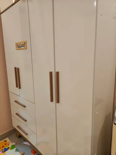 Guarda roupa infantil