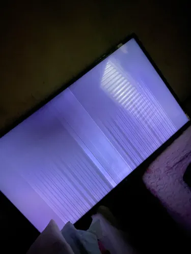 Vendo tv smart 43 polegadas nova!!