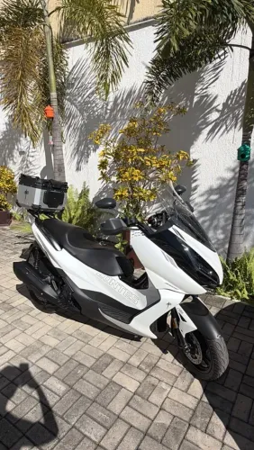 zontes 350e ano 2026 novinha com bau aluminio e som blutf