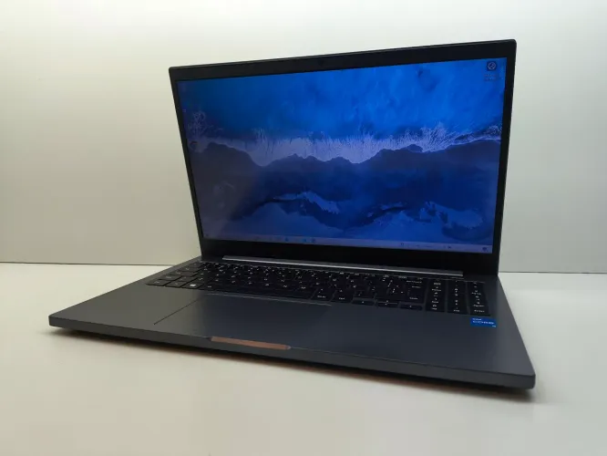 Notebook Samsung Core i5 11ª Geração 8GB DDR4 512GB SSD NVMe Iris Xe Graphics Tela 15.6
