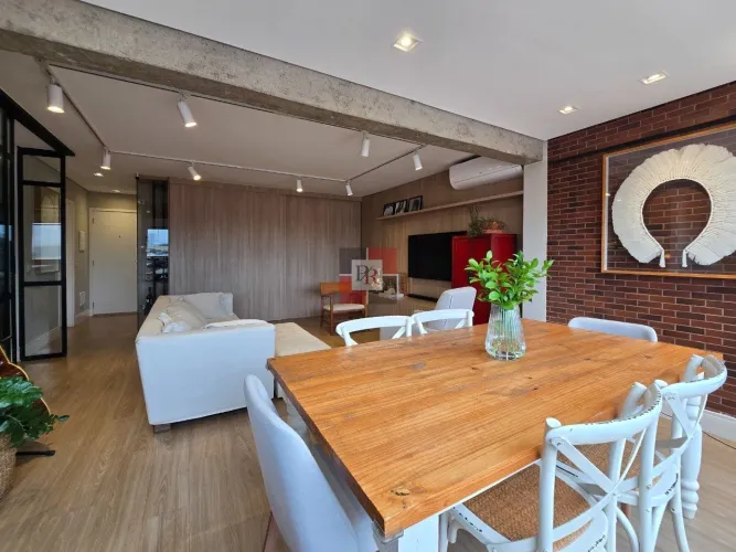 Sofisticação e alto padrão em apartamento reformado no Las Villas Ipiranga