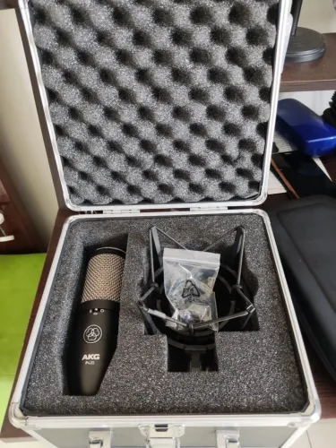 Microfone Condenser AKG