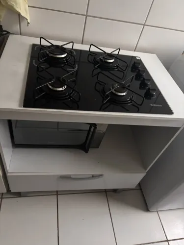 Vende -se fogão cooktop com suporte