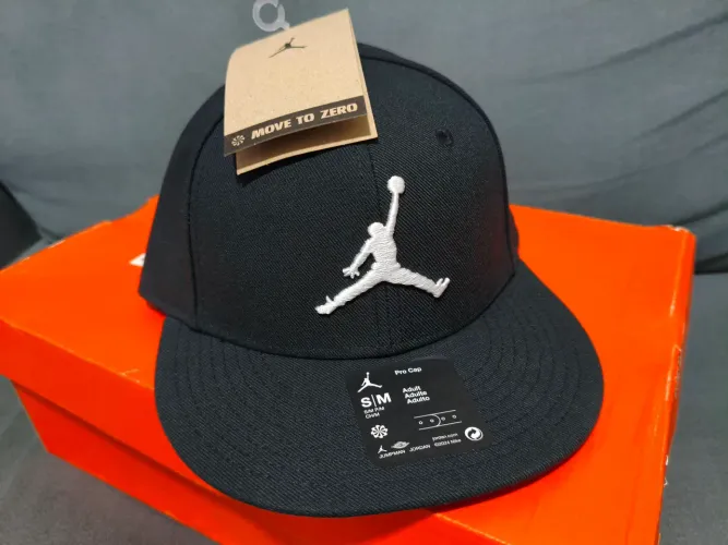 BONÉ JORDAN PRETO ORIGINAL NOVO TAMANHO P/M