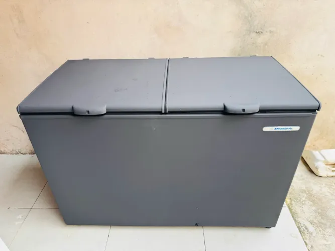 Freezer metal frio 127 V dupla função freezer/geladeira