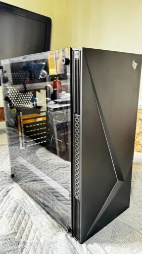 Gabinete Gamer Pichau Komor LED RGB