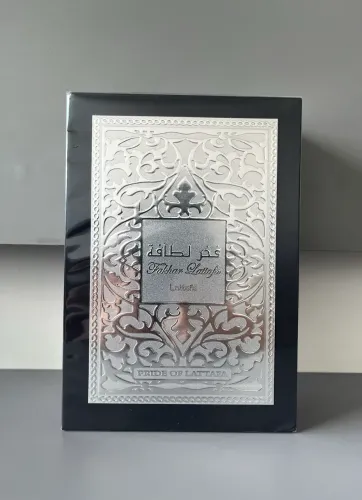 Perfume árabe Fakhar Black