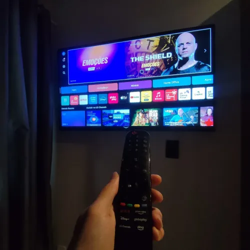 Smart TV LG 4K 55' IA Google Cast Alexa Integrado com Controle Remoto Inteligente