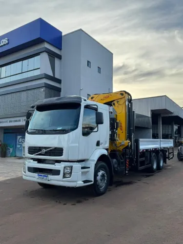 2011 Volvo vm 260 c/ munck ing 45t novo