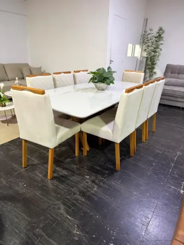 Mesa de Jantar 2.20x1.10m Com 8 Cadeiras 100% Madeira