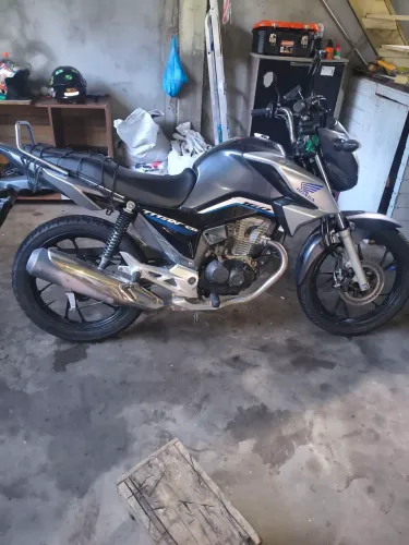 Vendo moto Titan 160 