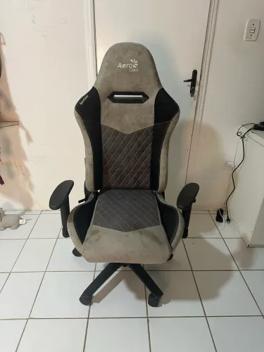 Cadeira gamer AeroCool confortável
