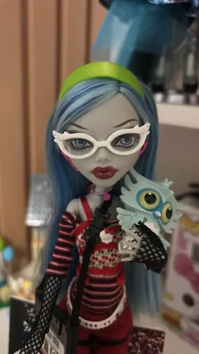 monster high Ghoulia w1