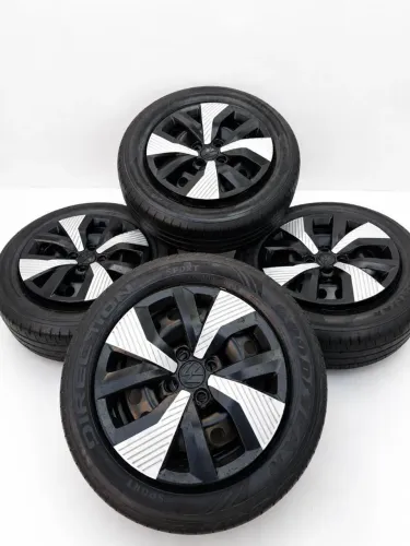 Jogo Completo Original VW Polo Track Aro 15 - Pneus Goodyear + Rodas + Calotas
